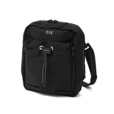 CIE ショルダーバッグ メンズ レディース 斜めがけバッグ ブランド シー バッグ ショルダー 防水 斜めがけ 小さめ 軽量 日本製 男性 女性 弱撥水 ファスナー ペットボトル 1.4L TENDER BOTTLE SHOULDER 042503