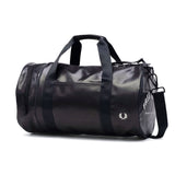 フレッドペリー ボストンバッグ 旅行 大容量 メンズ レディース FRED PERRY バッグ おしゃれ ブランド 軽量 大きめ 斜めがけ ボストン バレルバッグ カジュアル 2WAY 23L A4 Tonal Classic Barrel Bag L7260