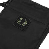 フレッドペリー ショルダーバッグ メンズ レディース 軽量 ブランド ナイロン FRED PERRY 小さめ 斜めがけ 大人 かっこいい ミニ 軽い 縦型 おしゃれ 薄型 縦長 スリム コンパクト カジュアル CRINKLE NLYON SMALL SIDE L3341