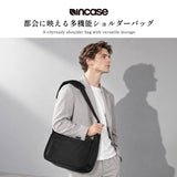 【日本正規品】 インケース ショルダーバッグ メンズ レディース ブランド Incase 軽量 軽い 撥水 PC収納 斜めがけ 肩掛け 手持ち 横型ショルダー 通勤 ロゴ おしゃれ 2WAY A4 14インチ Grid Shoulder Bag 15L