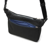 ランバン オン ブルー ショルダーバッグ メンズ ナイロン 斜めがけバッグ LANVIN en Bleu バッグ 斜めがけ 大人 軽量 かっこいい ブランド 革 本革 斜め掛けバッグ ショルダー B5 シンプル おしゃれ ピケ 526112