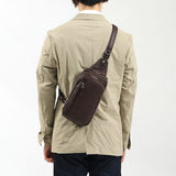 콧수염 바디 백 콧수염 슬링 백 1 숄더백 대각선 수직 리그 가죽 여행 가방 브랜드 남성 숙녀 JGH-4596