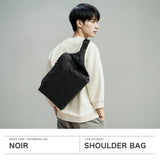 ノアール ショルダーバッグ メンズ レディース 大容量 大きめ A4 NoiR 斜めがけ かっこいい 大人 軽量 黒 ブラック ショルダー バッグ 斜めがけバッグ PC ノートPC コーデュラ レインカバー Luminous Shoulder N23002