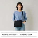 【正規取扱店】 スタンダードサプライ ショルダーバッグ レディース メンズ 斜めがけバッグ 斜めがけ STANDARD SUPPLY サコッシュ 小さめ きれいめ ミニ ブランド 軽量 軽い A5 日本製 SIMPLICITY ZIP SHOULDER