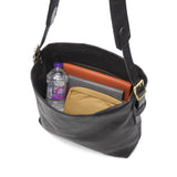 【当店限定モデル】 別注 SLOW ショルダーバッグ メンズ レディース 斜めがけバッグ 大きめ 大きい おしゃれ スロウ ショルダー バッグ メンズバッグ A4 ブランド 本革 革 レザー 軽量 軽い 大人 ファスナー 自立 黒 rubono 300S11502