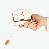 ツモリチサト 財布 レディース コンパクト tsumori chisato CARRY ブランド 三つ折り ミニ財布 かわいい 三つ折り財布 レザー 羊革 おしゃれ ドット柄 ネコ 猫 ねこ BOX型小銭入れ 日本製 てんてん 57930