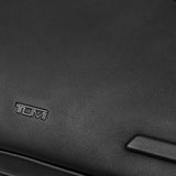 【正規品5年保証】 トゥミ ブリーフケース メンズ レディース 本革 薄マチ TUMI ビジネス バッグ ビジネスバッグ A4 革 ショルダー ノートPC 黒 営業 自立 小さめ Harrison 「シカモア」スリム・ブリーフ 06302000