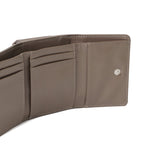 エックスガール 三つ折り財布 レディース 女子高生 かわいい X-girl 財布 ブランド 可愛い コンパクト ミニ 三つ折り 小さめ 小さい 折り財布 ミニ財布 XG EMBLEM BUCKLE FAUX LEATHER MINI WALLET 105254054006