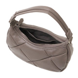 ヤーキ ハンドバッグ レディース 小さめ YAHKI バッグ 軽量 軽い ブランド コンパクト ミニ 上品 大人 おしゃれ かわいい シンプル キルティング ハーフムーン フェイクレザー FAKE LEATHER HAND BAG YH-745