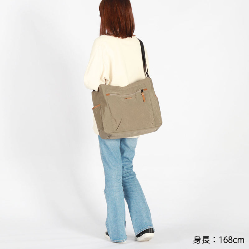 [Regular dealer] Masterpiece Shoulder Bag Men Ladies Diagonal Bag Brand Large Large-capacity Lightweight Master-Piece Adult Nylon B4 A4 Simple casual commuting Travel in Japan ROOT 289032