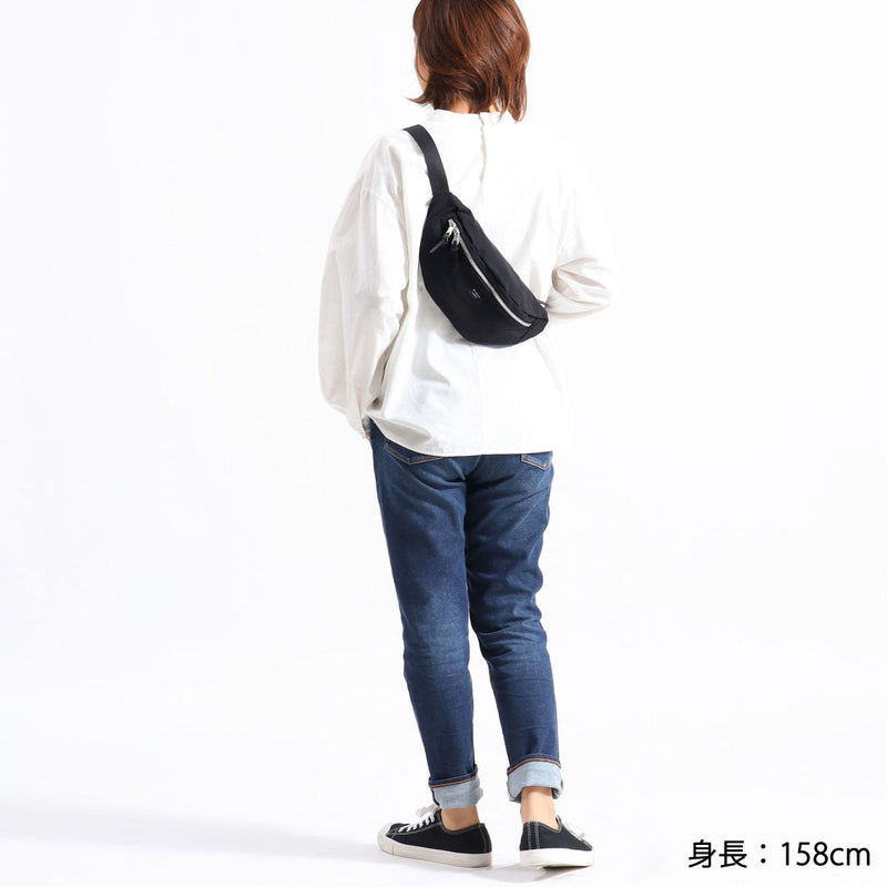 標準零用量標準供應 SIMPLICITY FANNY PACK。