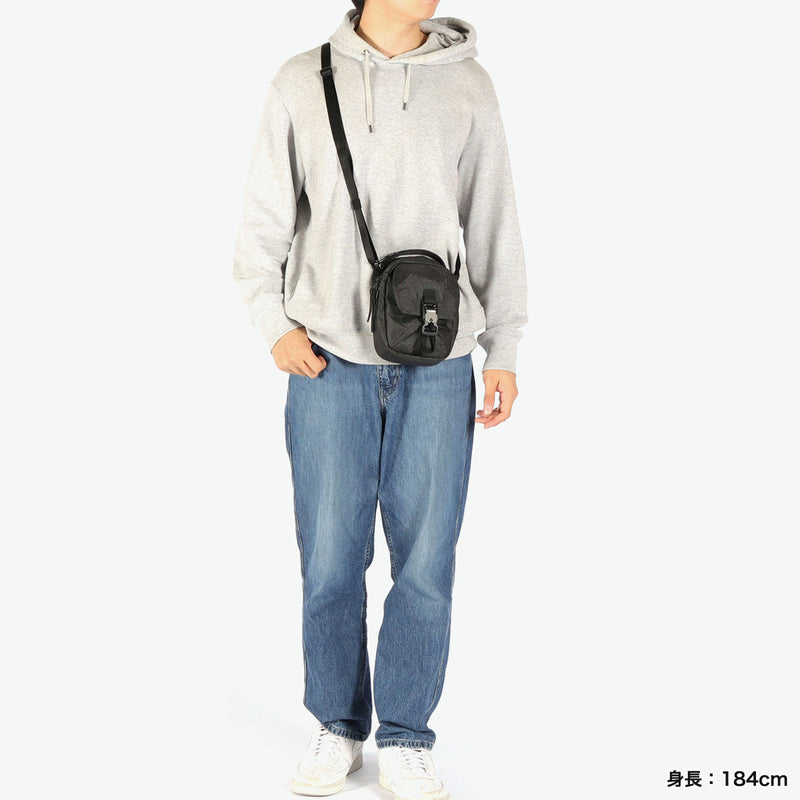 エアー ショルダーバッグ メンズ レディース ブランド 軽量 軽い おしゃれ Aer 斜めがけ 小さい 小さめ 大人 ナイロン 縦型 縦 かっこいい 旅行 黒 ブラック シンプル City Collection Street Sling Ultra