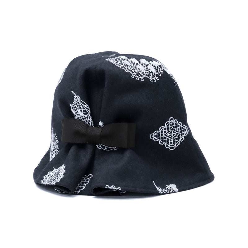 CA4LA ハット レディース 秋冬 秋 冬 カシラ 帽子 チューリップハット おしゃれ ブランド かわいい 可愛い レース モチーフ すずらん 花 刺繍 リボン ゴム フィット 日本製 LILY OF THE VALLEY KTZ02627