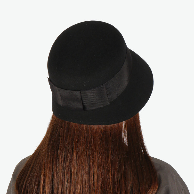 CA4LA ハット レディース 秋冬 秋 冬 カシラ 帽子 深め おしゃれ ブランド クロッシェ ウール フェルト ダウンブリム 長め リボン 上品 ワンポイント きれいめ かわいい クラシカル 日本製 CAMILA6 KTZ02648