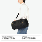 Fred Perry Boston Bag 여성 남성 여행 브랜드 Fred Perry Boston Bag Crossbody Bag 우아한 성인 가벼운 가벼운 예쁜 검은 색 검은 23L Nylon Textured Nylon Barrel Bag L9257