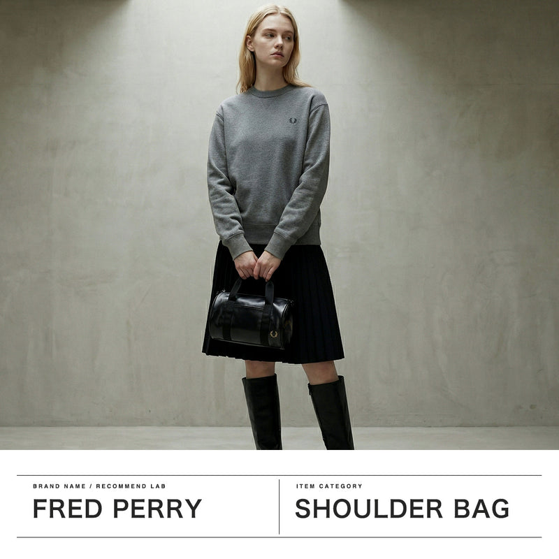 フレッドペリー ショルダーバッグ メンズ レディース 小さめ おしゃれ FRED PERRY ショルダー バッグ ハンドバッグ 斜め掛け 斜めがけ ブランド 軽量 軽い 2WAY 黒 ブラック Tonal Classic Mini Barrel Bag L1400
