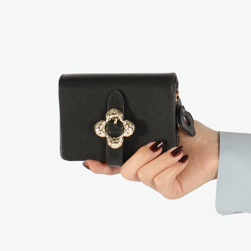 ハシバミ 二つ折り財布 レディース ブランド HASHIBAMI 財布 本革 革 レザー おしゃれ かわいい 小銭入れ 大人 上品 フラワー 花 ベルト 折財布 シンプル フラワーバックル 二つ折りウォレット Ha-2407-500