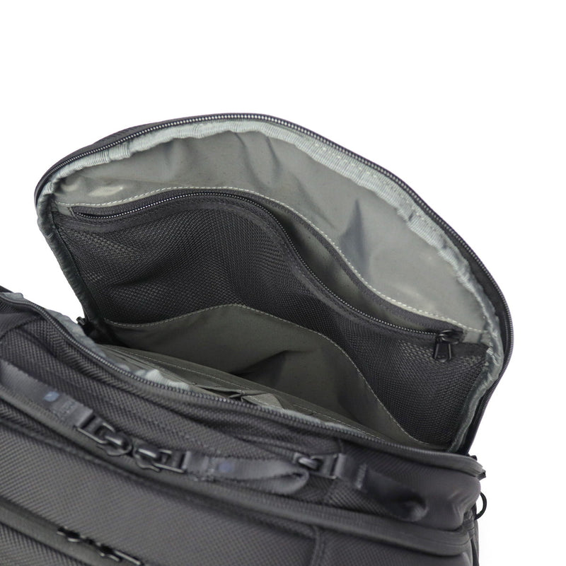 【日本正規品】 インケース リュック メンズ レディース 軽量 通勤 通学 Incase バックパック ビジネス PC収納 タブレット スーツケース連結 出張 大きめ カジュアル B4 16inch Tracks Backpack 25L