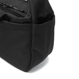【日本正規品】 インケース ショルダーバッグ メンズ レディース ブランド Incase 軽量 軽い 撥水 PC収納 斜めがけ 肩掛け 手持ち 横型ショルダー 通勤 ロゴ おしゃれ 2WAY A4 14インチ Grid Shoulder Bag 15L