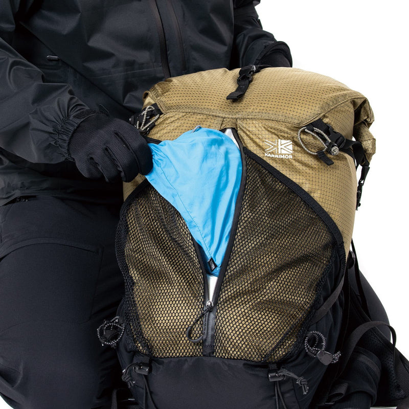 カリマー リュック メンズ レディース 大容量 KARRIMOR クリーブ cleave 30 バックパック 軽量 軽い 大きめ カジュアル アウトドア 登山 ハイキング トレッキング 旅行 丈夫 耐久性 多機能 登山リュック 30L A4 501208