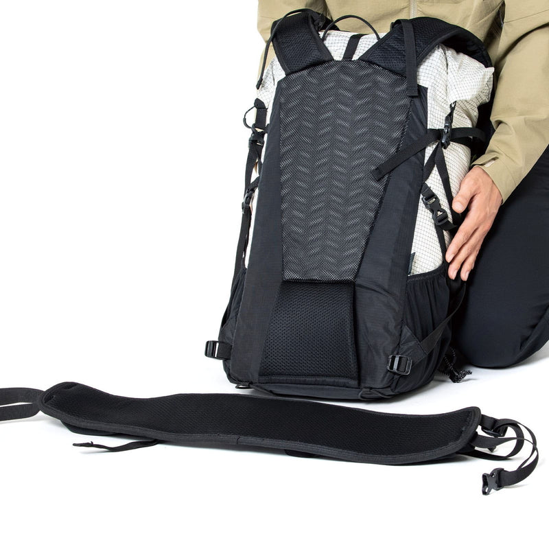 カリマー リュック メンズ レディース 大容量 KARRIMOR クリーブ cleave 30 バックパック 軽量 軽い 大きめ カジュアル アウトドア 登山 ハイキング トレッキング 旅行 丈夫 耐久性 多機能 登山リュック 30L A4 501208