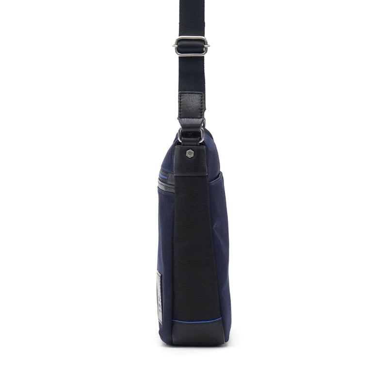 ランバン オン ブルー ショルダーバッグ メンズ レディース ブランド 軽量 LANVIN en Bleu ショルダー バッグ 斜めがけ 小さめ 撥水 大人 ナイロン A5 カジュアル 縦型 おしゃれ リール 530111
