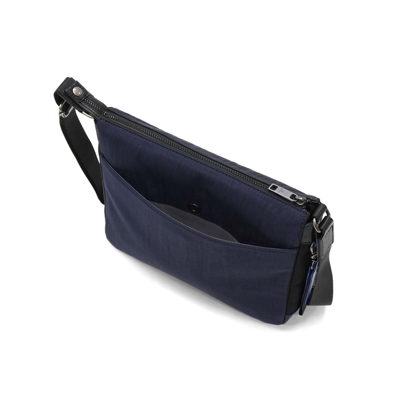 ランバン オン ブルー ショルダーバッグ メンズ レディース ブランド 軽量 LANVIN en Bleu ショルダー バッグ 斜めがけ 小さめ 撥水 大人 ナイロン B5 カジュアル 横型 おしゃれ リール 530112