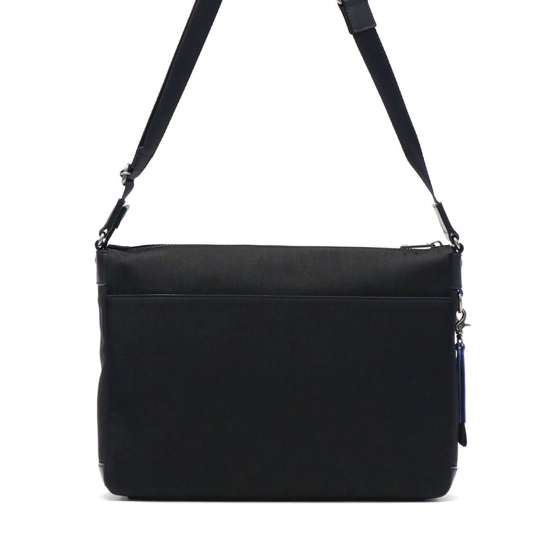 ランバン オン ブルー ショルダーバッグ メンズ レディース ブランド 軽量 LANVIN en Bleu ショルダー バッグ 斜めがけ 撥水 大人 ナイロン A4 カジュアル 横型 おしゃれ ファスナー付き リール 530113