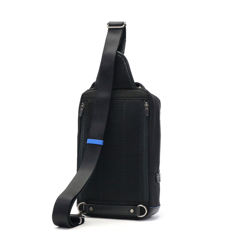 ランバン オン ブルー ボディバッグ メンズ ブランド 縦型 軽量 おしゃれ LANVIN en Bleu ワンショルダーバッグ 斜めがけ ショルダー ナイロン カジュアル きれいめ シンプル 大人 上品 撥水 A5 リール 530911