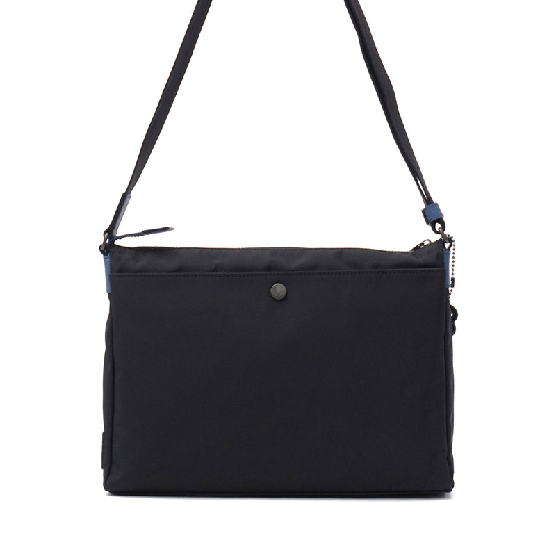 ランバン オン ブルー ショルダーバッグ メンズ レディース 斜めがけバッグ LANVIN en Bleu 斜め掛け おしゃれ 大人 上品 軽量 軽い 撥水 ブランド シンプル カジュアル 日本製 A4 ドロップ 588112