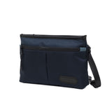 ランバン オン ブルー ショルダーバッグ メンズ 斜めがけバッグ 小さめ LANVIN en Bleu ブランド 大人 上品 ミニショルダー バッグ 横型 斜め掛け 肩掛け ファスナー 軽量 A5 撥水 フレーズ サコッシュ 527101