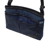 ランバン オン ブルー ショルダーバッグ メンズ 斜めがけバッグ 小さめ LANVIN en Bleu ブランド 大人 上品 ミニショルダー バッグ 横型 斜め掛け 肩掛け ファスナー 軽量 A5 撥水 フレーズ サコッシュ 527101