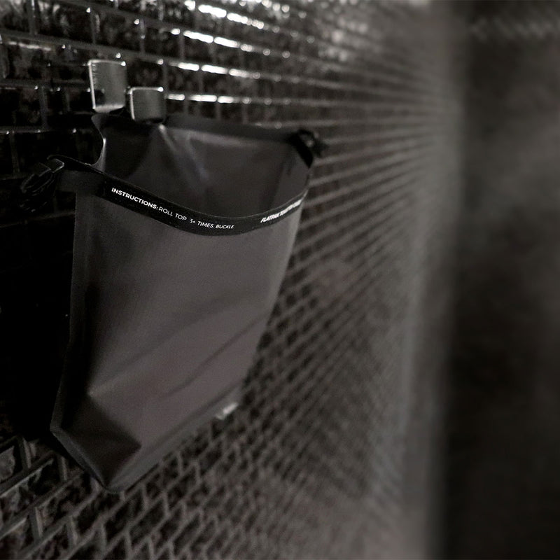 【日本正規品】 マタドール ポーチ メンズ レディース 小物入れ ブランド Matador 防水 化粧品 小物 トラベル 旅行 アメニティ収納 持ち運び 軽量 ロールトップ Dry-Through 2L フラットパックトイレトリーケース