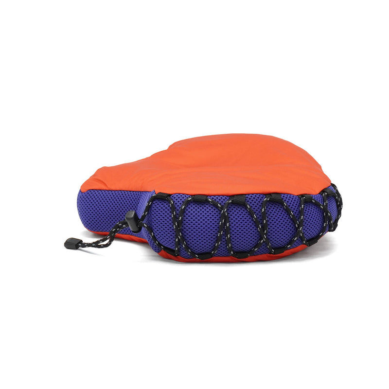 ナンガ 枕 キャンプ NANGA スリーピングバッグピロー 寝袋 シュラフ専⽤枕 まくら アウトドア ピロー 寝具 スリーピングギア 軽量 コンパクト 収納袋 日本製 SLEEPING BAG PILLOW NS2414-4Y004