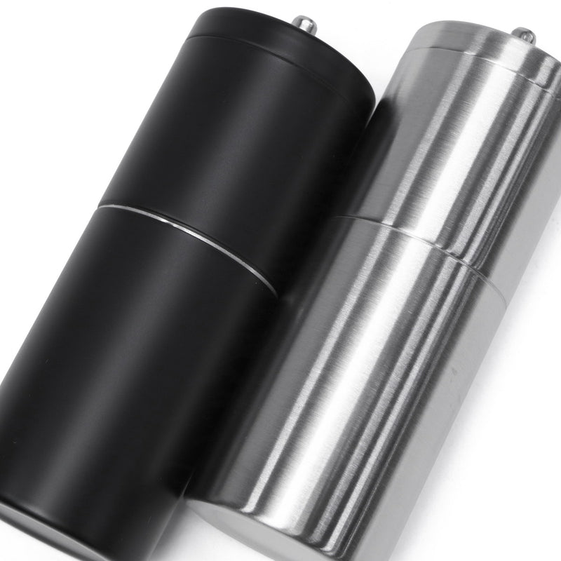 リバーズ コーヒーミル 小型 Rivers ブランド アウトドア キャンプ コーヒー ミル 手動 120ml ブラック シルバー 日本製 手挽き 粗挽き 細挽き 豆挽き 粒度調節 持ち運び コーヒーグラインダー グリット2 CF008