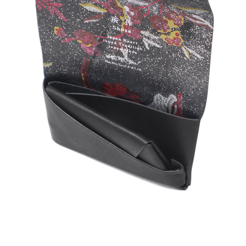 所作 コインケース メンズ レディース 革 Shosa ブランド 小銭入れ 小銭 薄い 薄型 コンパクト スリム 財布 ミニ財布 小さい 軽量 軽い かぶせ カード 本革 レザー 花 花柄 三つ折り 日本製 刺繍模様