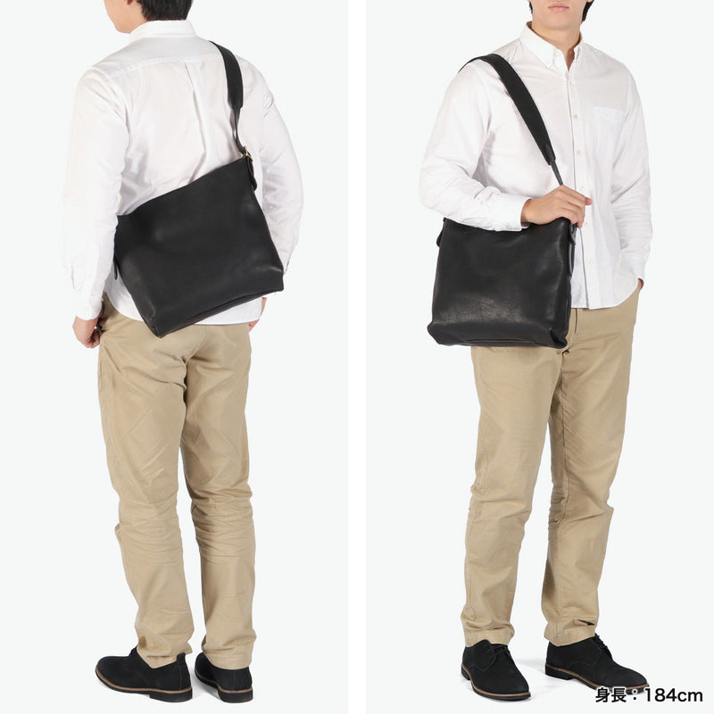 【当店限定モデル】 別注 SLOW ショルダーバッグ メンズ レディース 斜めがけバッグ 大きめ 大きい おしゃれ スロウ ショルダー バッグ メンズバッグ A4 ブランド 本革 革 レザー 軽量 軽い 大人 ファスナー 自立 黒 rubono 300S11502