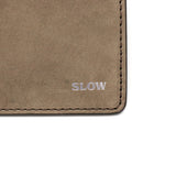 スロウ 二つ折り財布 SLOW cordovan short wallet 財布 小銭入れ付き カードケース付き フラップ かぶせ 本革 コードバン レザー 日本製 メンズ レディース SO774J