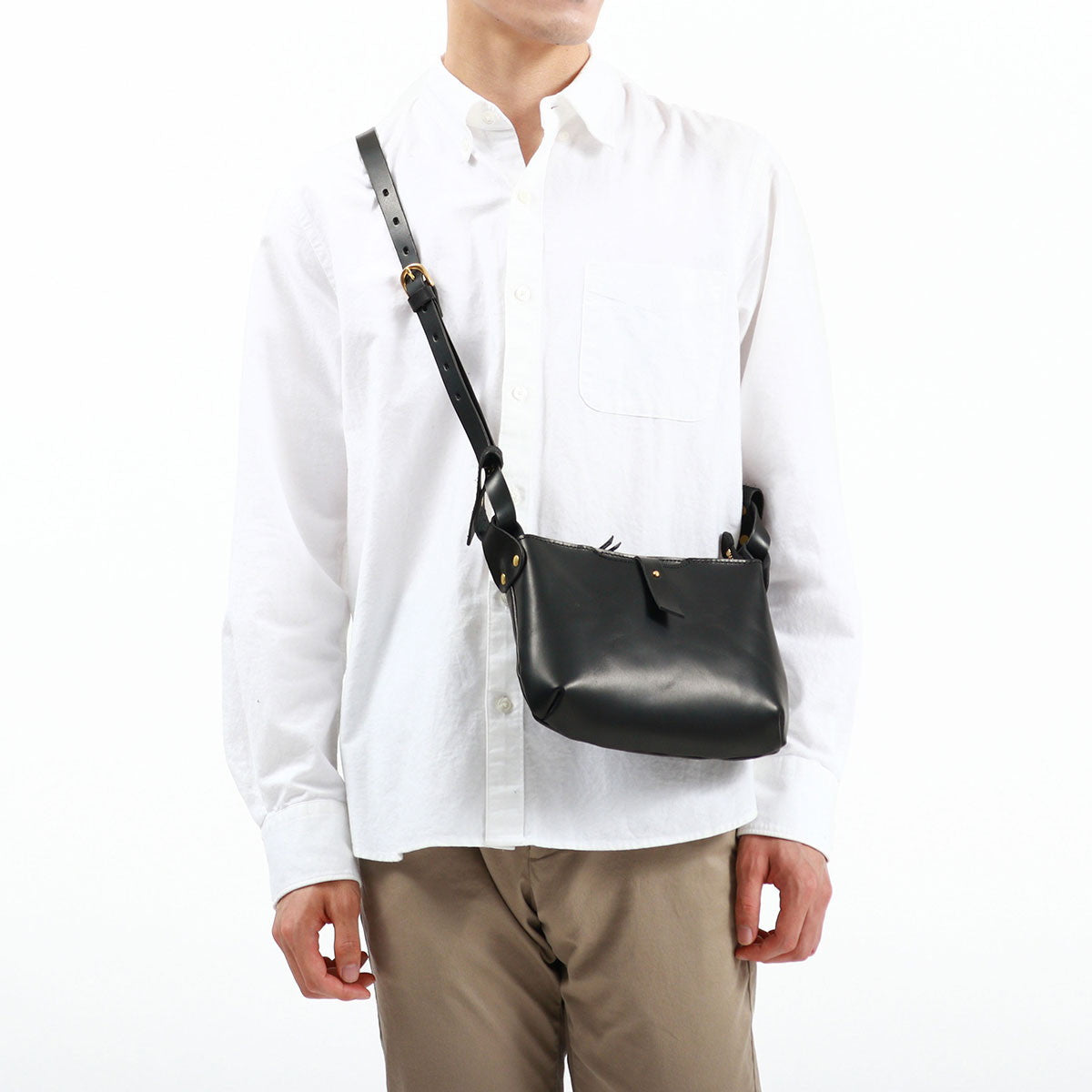 SLOW Herbie - Latch Shoulder Bag /ハービー Herbie - Latch Shoulder Bag -｜SLOW – スロウ 公式ECサイト