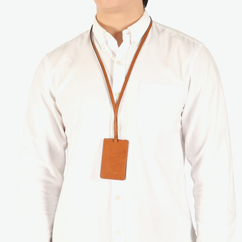 SLOW IDケース 本革 縦 首掛け スロウ 革 レザー 牛革 ストラップ IDカード カードホルダー ブランド おしゃれ シンプル 社員証 カード 吊り下げ 革小物 大人 ギフト 日本製 herbie ID case SO926R