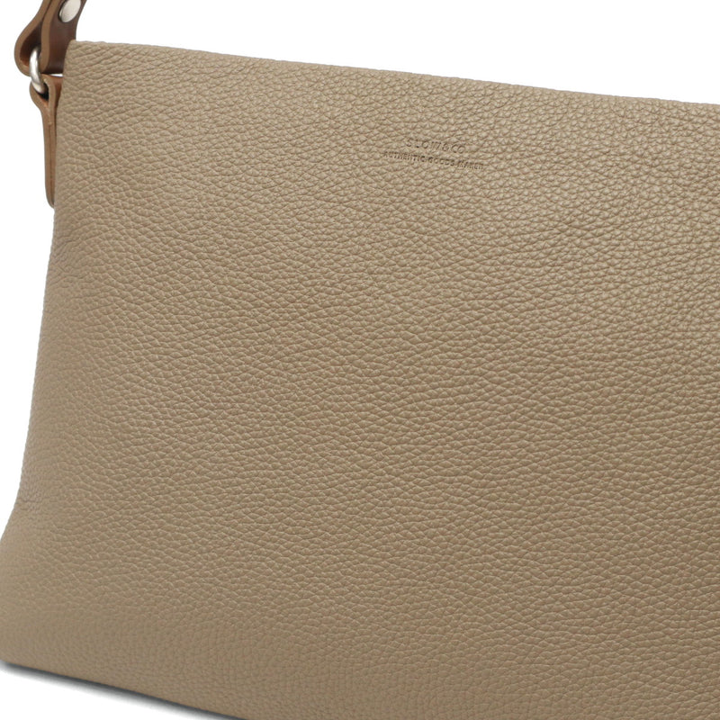 SLOW サコッシュ メンズ レディース ミニ 軽量 スロウ バッグ ショルダーバッグ ブランド レザー 革 本革 海外 旅行 きれいめ 小さめ コンパクト ミニショルダー 斜めがけ 日本製 A5 Shrink Sacoche 858S36P