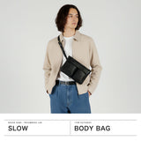 SLOW ボディバッグ メンズ レディース スロウ バッグ 本革 革 レザー ブランド 小さめ コンパクト スモール 軽量 斜めがけ ショルダー かっこいい おしゃれ シンプル 横型 日本製 A5 Cb Helmet Body Bag 858S73R
