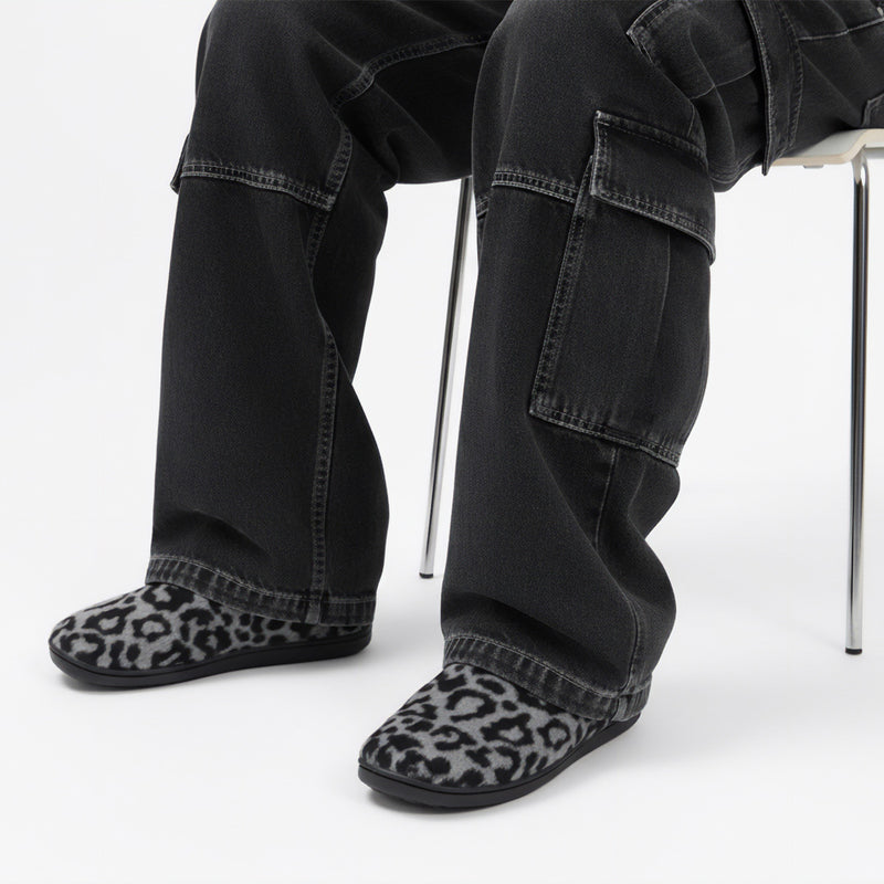 【正規取扱店】 SUBU サンダル メンズ レディース 冬 スブ ブランド おしゃれ 黒 暖かい 秋冬 シューズ スリッパ ホラー ウール レオパード 高反発 限定 HORROR DOTS VAMP LEOPARDO SB042