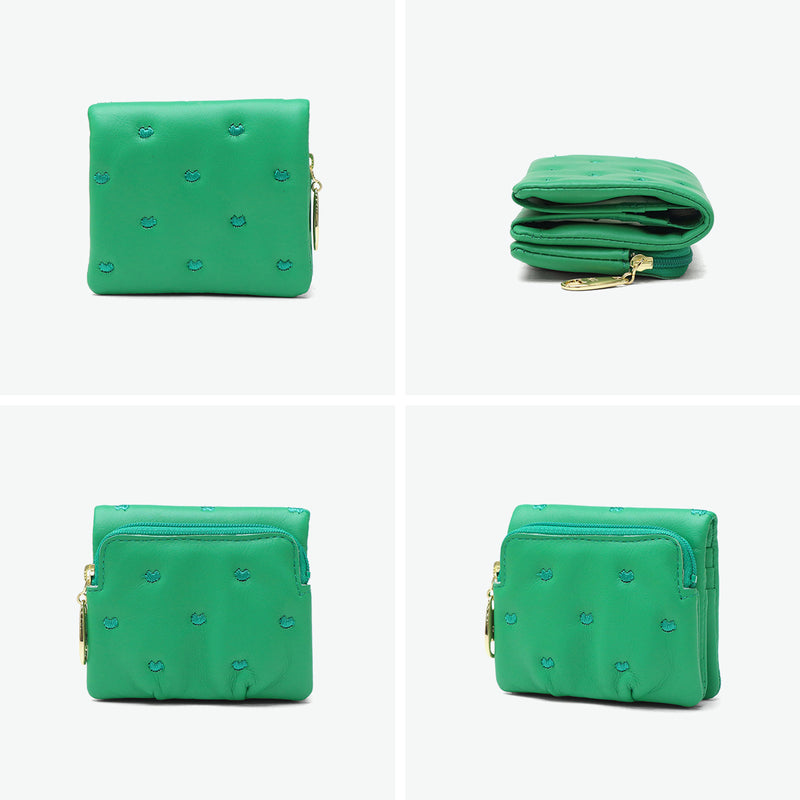 ツモリチサト 二つ折り財布 レディース 財布 小さめ tsumori chisato CARRY ブランド 女性 おしゃれ かわいい ミニ財布 コンパクト 折り財布 二つ折り 猫 ハート 刺繍 ラム革 本革 レザー 日本製 ぷちネコ 57885