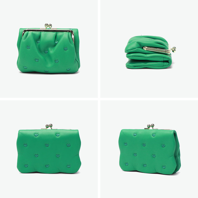 ツモリチサト 二つ折り財布 レディース 財布 がま口 tsumori chisato CARRY ブランド 女性 おしゃれ かわいい ミドルウォレット コンパクト 折り財布 二つ折り 猫 ハート 刺繍 ラム革 本革 日本製 ぷちネコ 57886