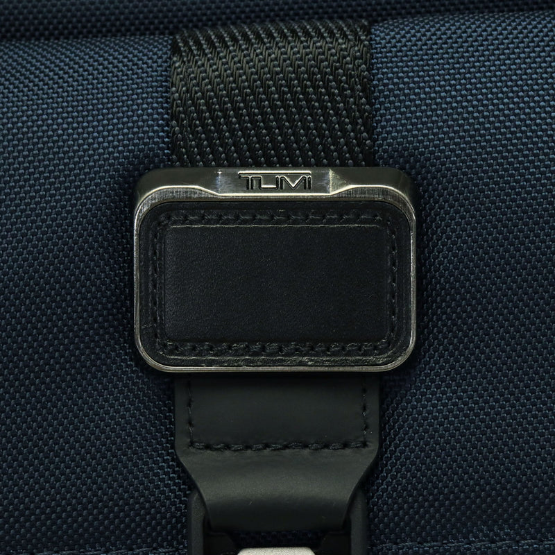 【正規品5年保証】 トゥミ ショルダーバッグ メンズ TUMI 斜めがけ 小さめ ブランド ナイロン かっこいい ミニショルダー バッグ タテ型 A5 Alpha Bravo 「ジュニア」クロスボディ 0232709