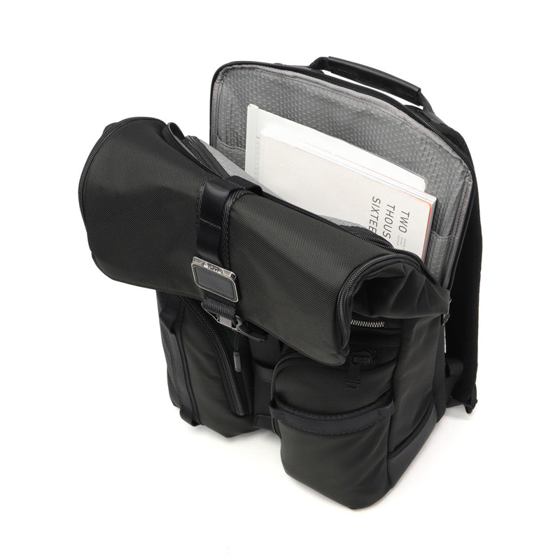 【正規品5年保証】 トゥミ リュック メンズ レディース 大容量 リュックサック 黒 TUMI バックパック おしゃれ カジュアル ブランド 通勤 2層 Alpha Bravo 「サーヴェイランス」フラップ・バックパック 0232841