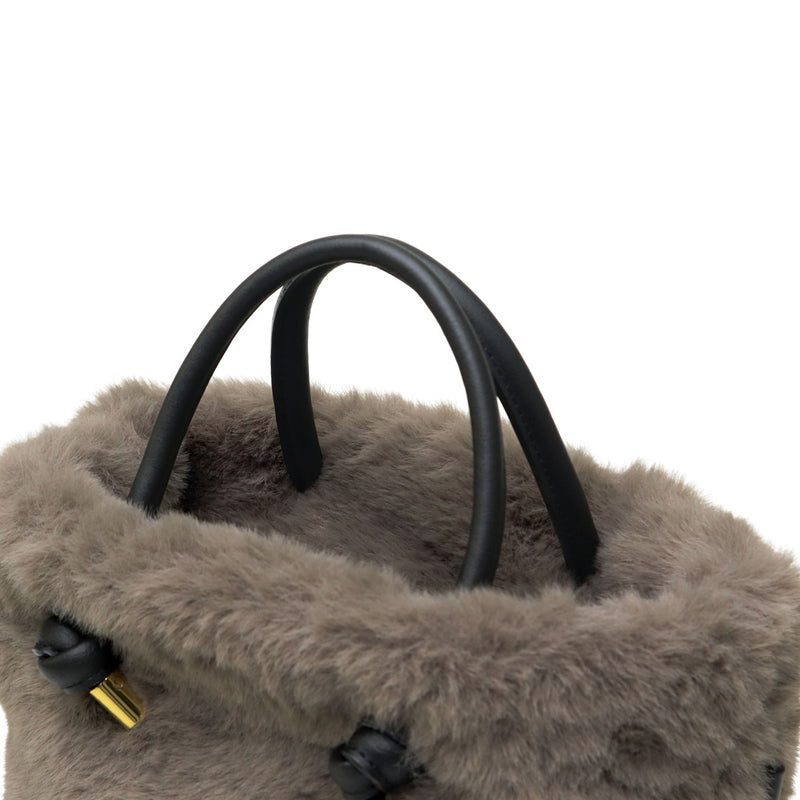 【正規品】 ヴィオラドーロ トートバッグ レディース ふわふわ バッグ VIOLAd'ORO ブランド 大人 女性 おしゃれ 2WAY ショルダー ハンドル 軽量 小さめ A5 ELMO レッキスラビット調エコファー 2WAYトート V-8763