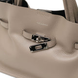 【正規品】 ヴィオラドーロ トートバッグ レディース 小さめ VIOLAd'ORO バッグ トート A5 Mサイズ ブランド かわいい 2WAY ショルダー 本革 牛革 コンパクト スタッズ おしゃれ ハンドバッグ 女性 MIRO V-8993