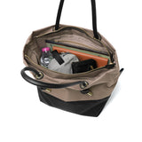 【正規品】 ヴィオラドーロ トートバッグ レディース VIOLAd'ORO Mサイズ 軽い 軽量 ブランド かわいい 通勤 レザーコンビ ナイロン 日本製 B5 BIANCA ノットハンドル バイカラーナイロントート M V-2250